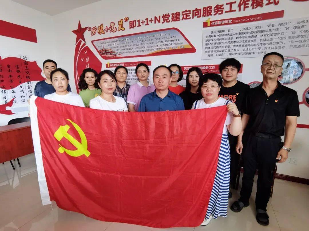白色情人节：校园迷宫